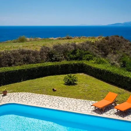 Kleismata Sleeps 6 Pool Wifi *